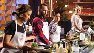 Episode 15 Legends: Semi Final -- 3 Chef Showdown