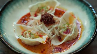 Episode 28 Elimination Challenge: Laksa Taste-Test