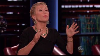 Episode 8 Paparazzi Proposals, Bellybuds, Schulzies Bread Pudding, PetPaint