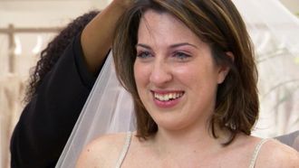 Episode 4 Lucky in Love; Wedding Dress Blues