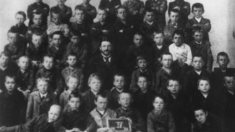 Episode 1 Gradual Beginnings 1889 - 1927