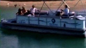 Episode 8 Pontoon Bus