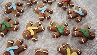 Episode 6 Kids' Gingerbread House Party