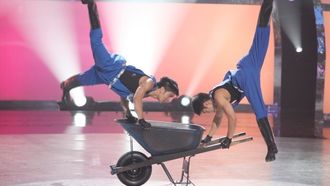 Episode 22 Top 4 Perform