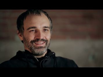 Crutch (trailer)