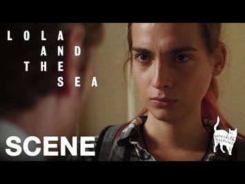 LOLA AND THE SEA - 