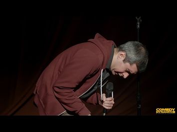 Brent Weinbach on Acting Creepy - Appealing To The Mainstream