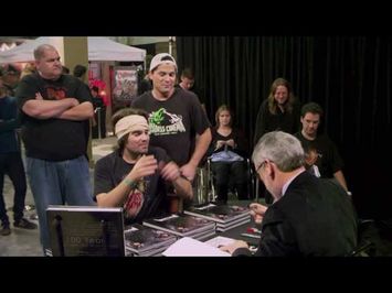 HOLLISTON - Trailer