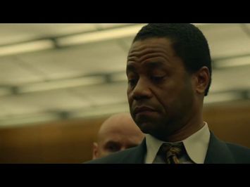 O.J. tries on the gloves