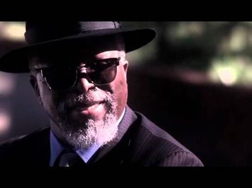Official How To Steal Two Million Trailer