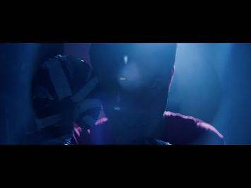 Who's Who Me? I Clip 2: Boxing